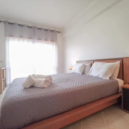 #100 Palmeira Flat With Shared Pool By Holidays *