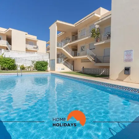 #100 Palmeira Flat With Shared Pool By Holidays *